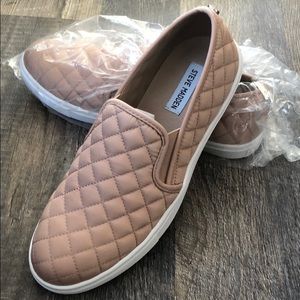 Steve Madden Slip On Sneaker
